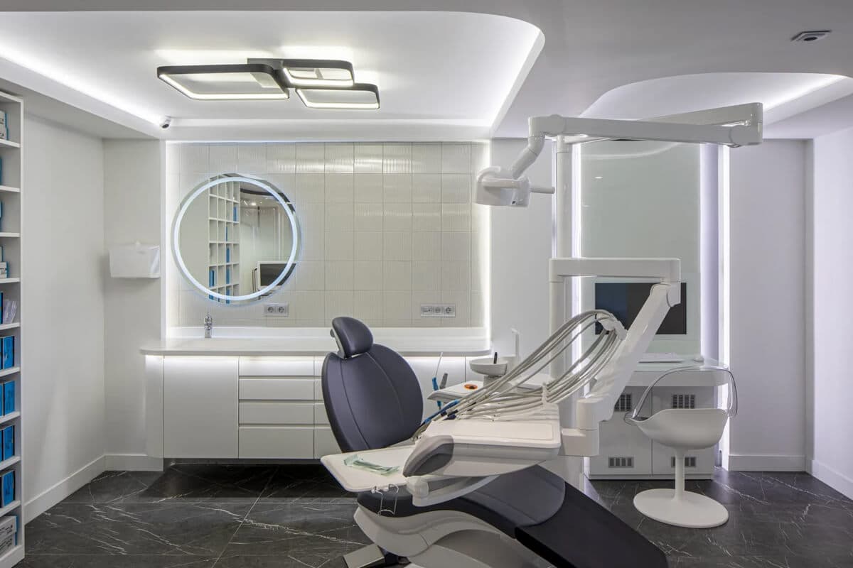 Clinic Technology and Sterilization Standards