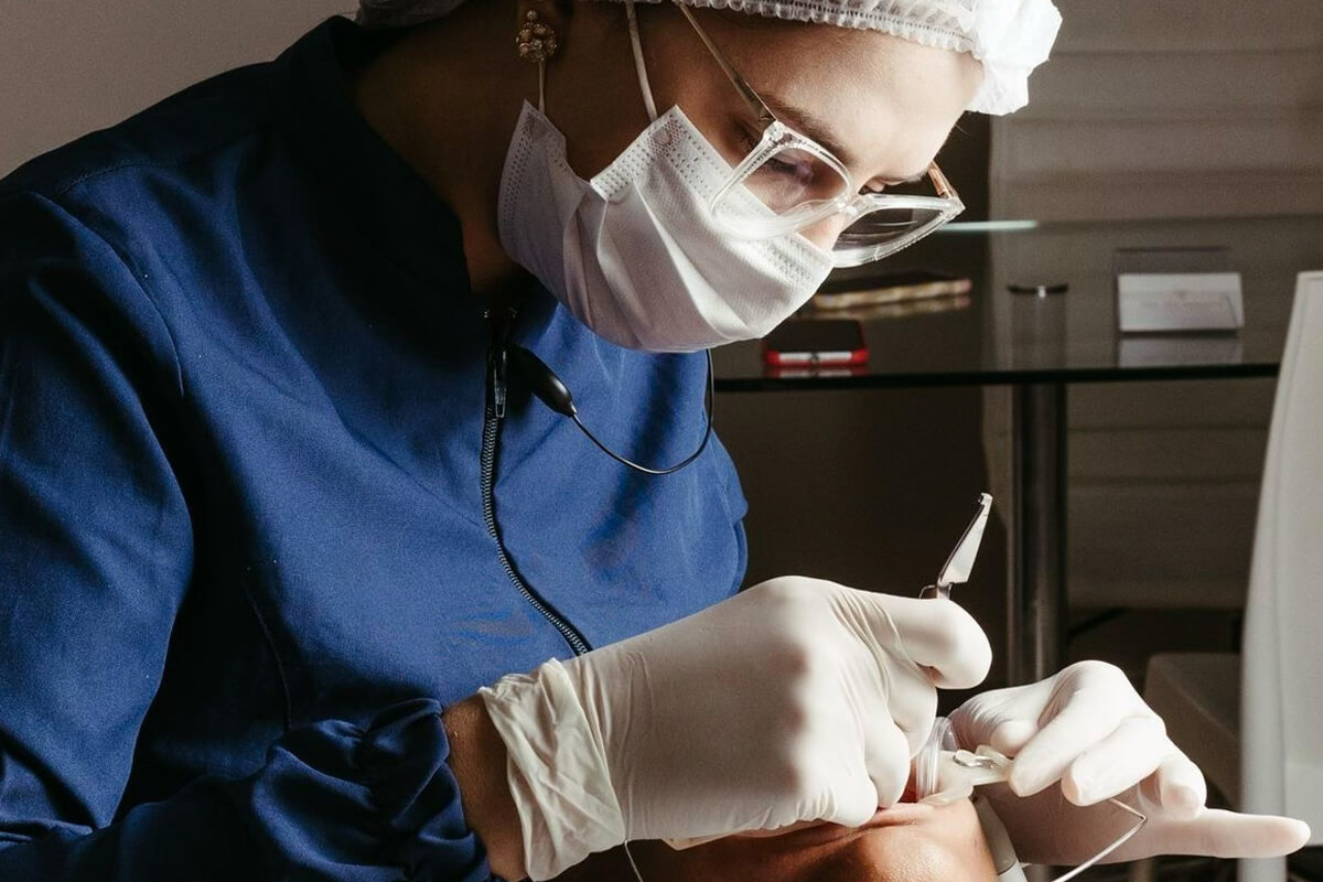 Gömülü Dişin Çekimini Gerekebilecek Durumlar